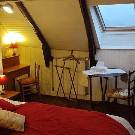 La Maison De Justine Frühstückspension Le Fel